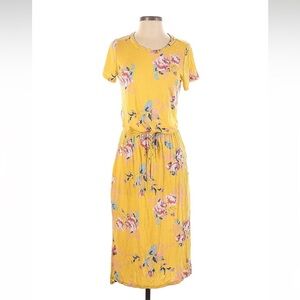 Floral yellow midi dress with pockets - size S